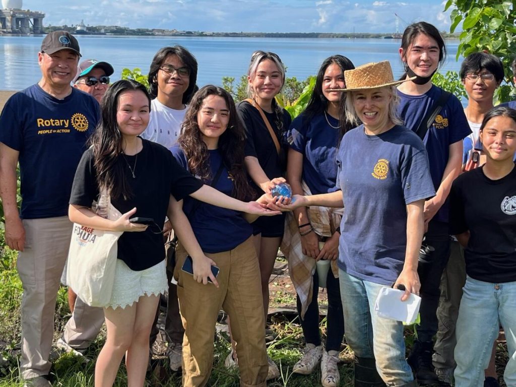 <strong>Rotary Club of Pearlridge and Pearl City High School Interact Club celebrates Honolulu City & County Good Neighbor, Environmental Hero Awards at Puuloa Springs</strong>
