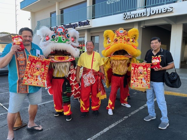 KUNG HEE FAT CHOY! Pearl City Shopping Center welcomes in the Chinese New Year of the Dragon