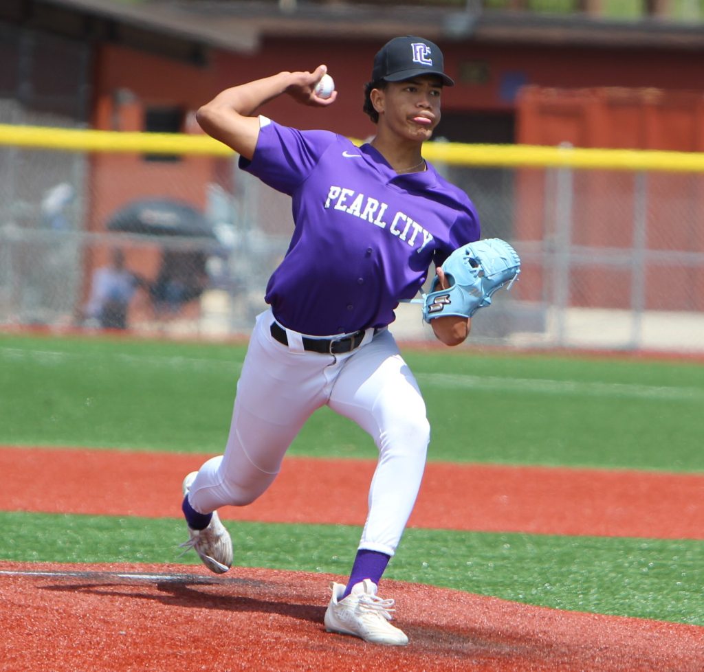 Pearl City notches first win of the regular season 6-2 over Waipahu