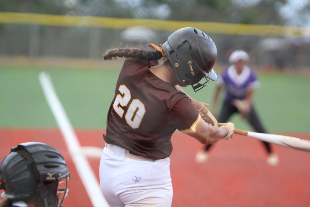 Mililani’s Tanela Simanu walk off solo homerun lifts the Trojans over Pearl City 10-0 (F/5)