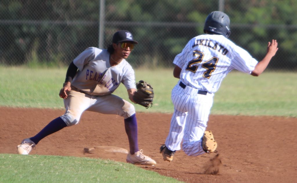 Pearl City’s fourth inning, seven-run rally beats Waipahu 8-5