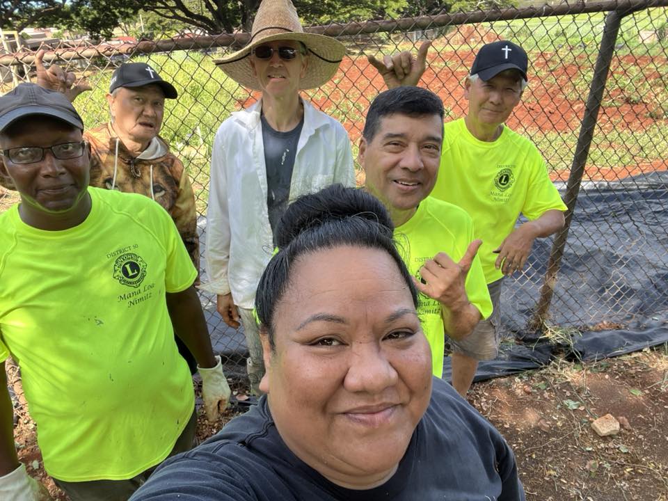 Mana Loa Nimitz Lions Club, Kalakaua Lions Club community volunteers dig in at Pearl City High School Community Farm