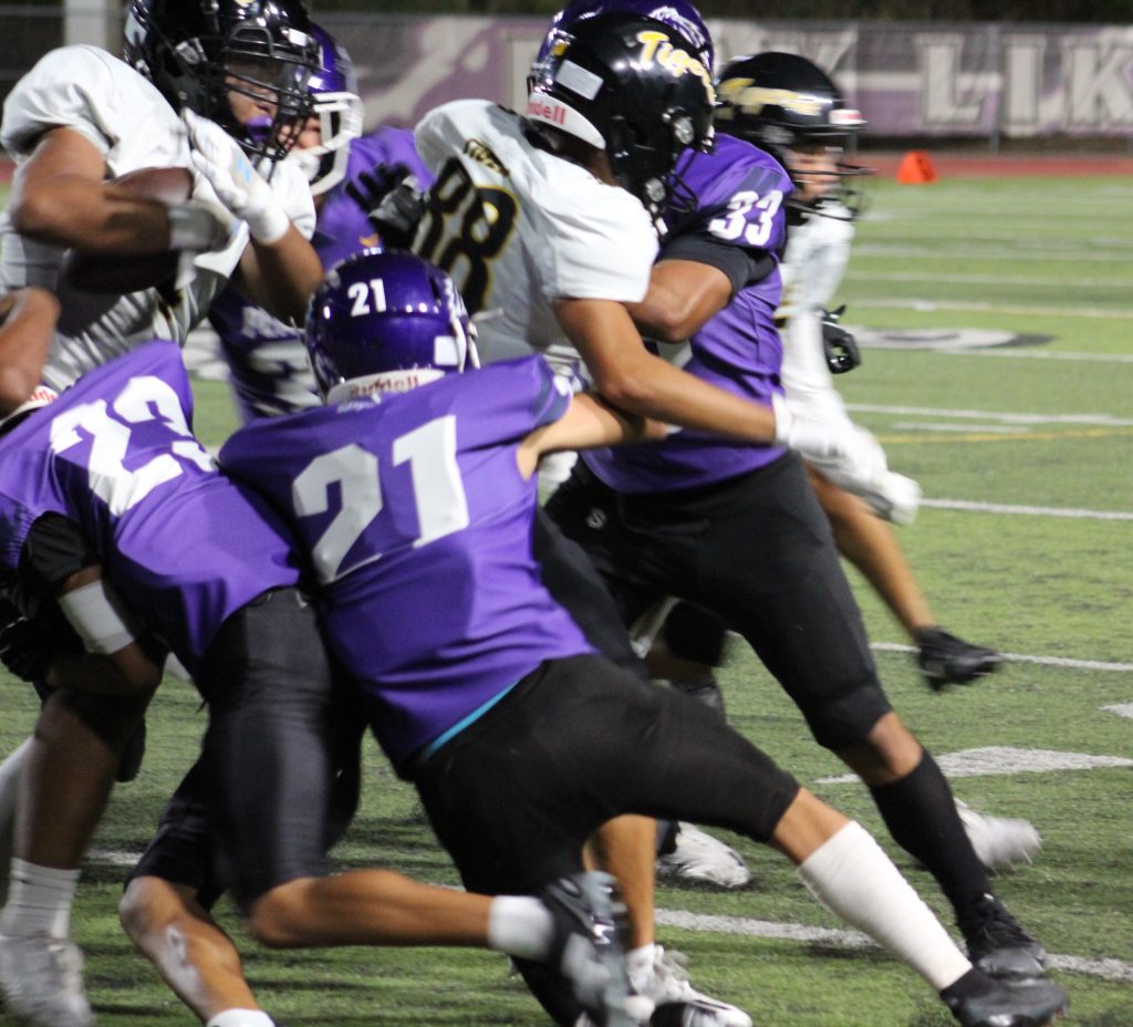 Pearl City opens 2025 regular DII football season with 34-13 win over McKinley
