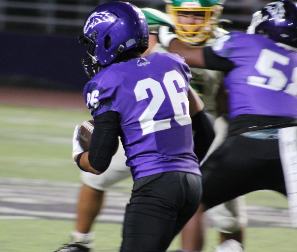 Gaspar’s 107 rushing yards, 5 touchdowns powers Pearl City over Kaimuki 56-6
