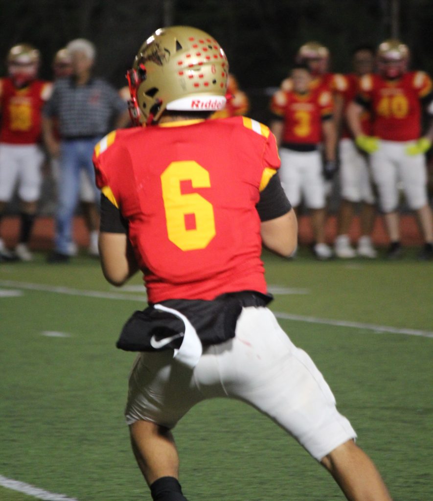 Roosevelt blows out Pearl City 42-7, advances to 2025 HHSAA D2 State Football Semifinals