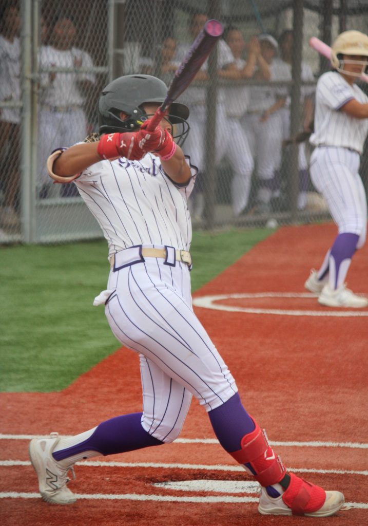 Pearl City bats heat up, pound out 21 hits in 18-2 (F/4) route of Leilehua