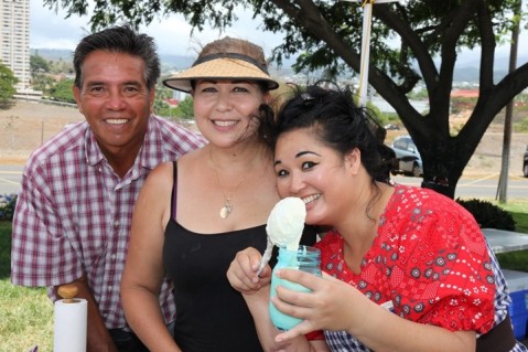 Happy Heifer, Hui in the Pot, Nalo Farms Leeward Farmers Market's "Businesses of the Week"