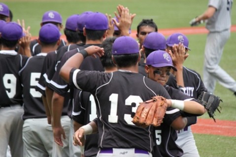 Pearl City powers past Waiakea 5-2 to reach state semifinals