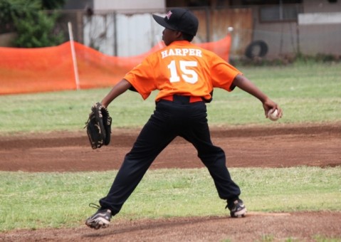 Ewa Beach moves on to District 7 championship after 3-2 win over Pearl City