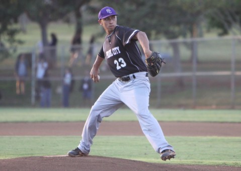 Kapolei's Trey Kamachi-Allen shuts out Pearl City 1-0