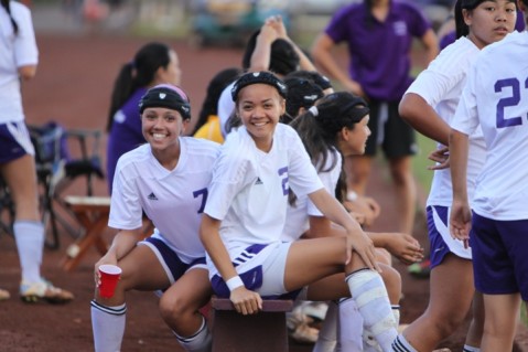 Pearl City moves on to state tourney with 3-0 win over Aiea